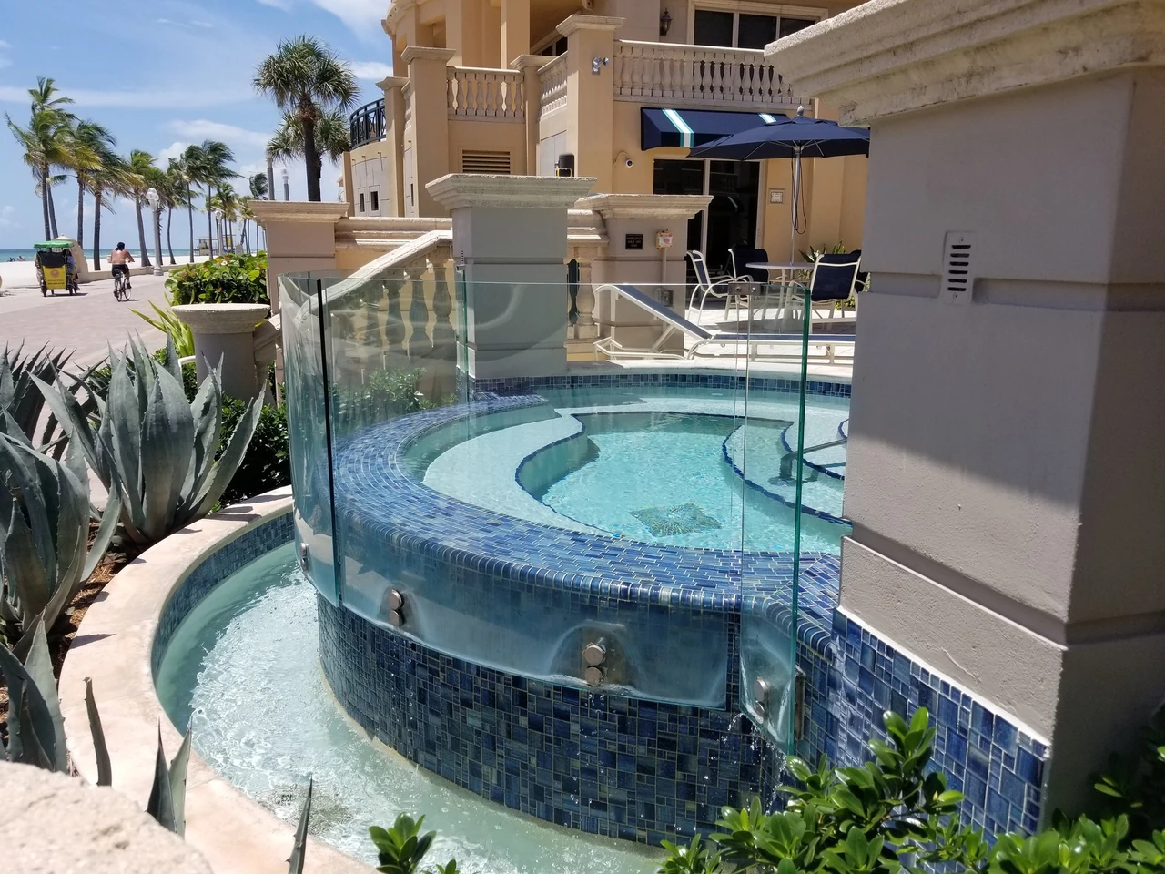 Coastal glass balustrade with ocean context