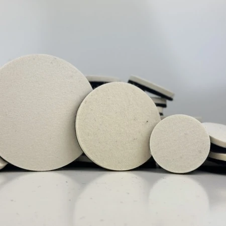 Clean GlassRenu polishing felt